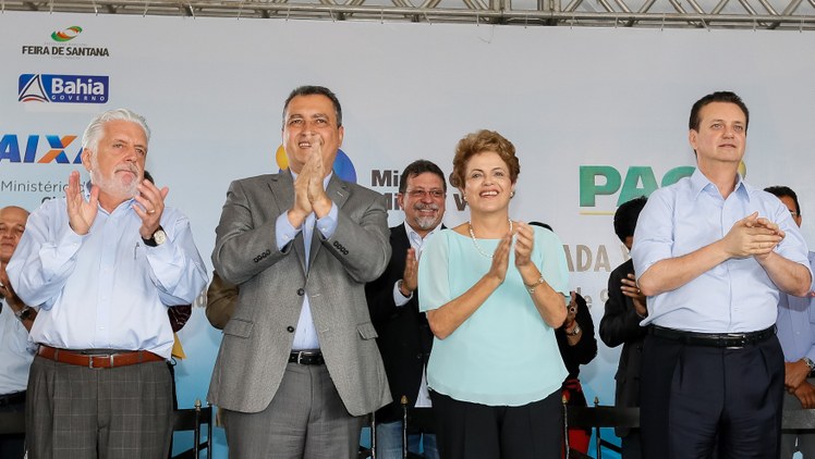 dilma em feira