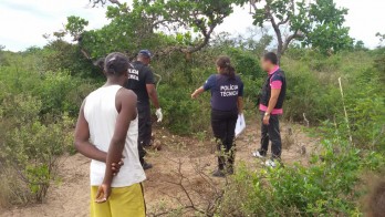 Polícia deve iniciar minucioso trabalho para identificar a vítima e a causa.