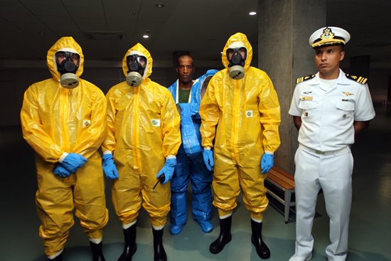Corpo de Bombeiros e Polícia Militar da Bahia realizam uma simulação de segurança na Arena Fonte Nova, como parte do plano de segurança para as Olimpíadas 2016. Foto: Camila Souza/GOVBA