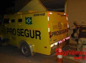 Depois de rubar o dinheiro, os assaltantes trocaram tiros com as polícias Militar e Civil