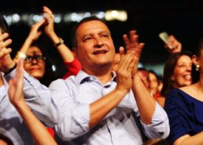 Governador comemora até pela qualidade das seleções que jogarão na Arena Fonte Nova.