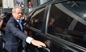 Justiça condena Zé Dirceu a 23 anos de prisão em ação da Lava Jato