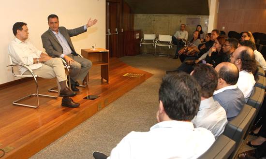 encontro de rui com diretores de nucleos escolares