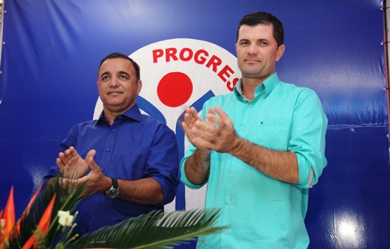 adriano e assis