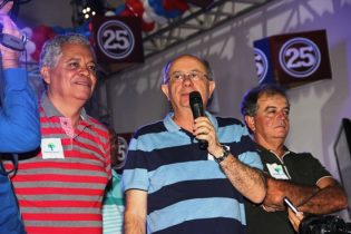 José Ronaldo disse que essa foi a melhor chapa para derrotar o governo petista | Foto: Raimundo Mascarenhas