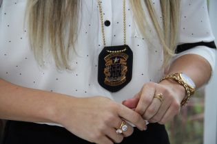 Distintivo é o que identifica a Policia Civil