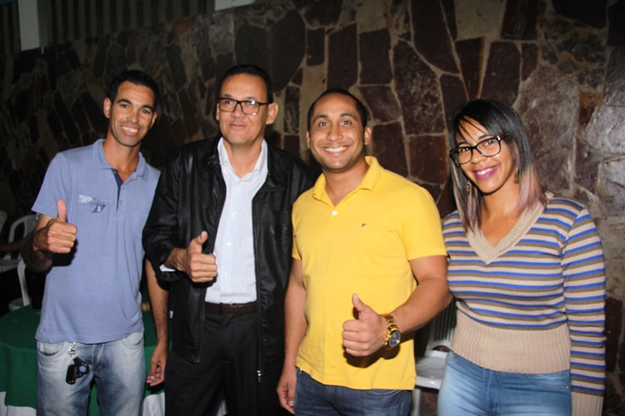Robson (de preto) tem um trabalho já reconhecido no meio cooperativista e associativista