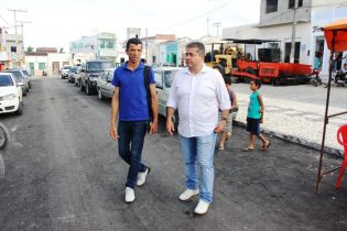 Deputado Alex e o secretario Kleuber visitam a obra | Foto: Raimundo Mascarenhas