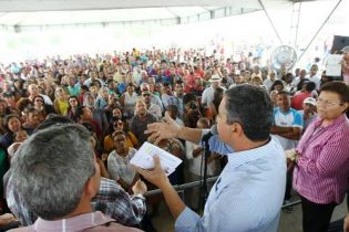 Governador não escondeu que tem um carinho especial por Serrinha