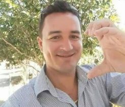 Wilton não resistiu.