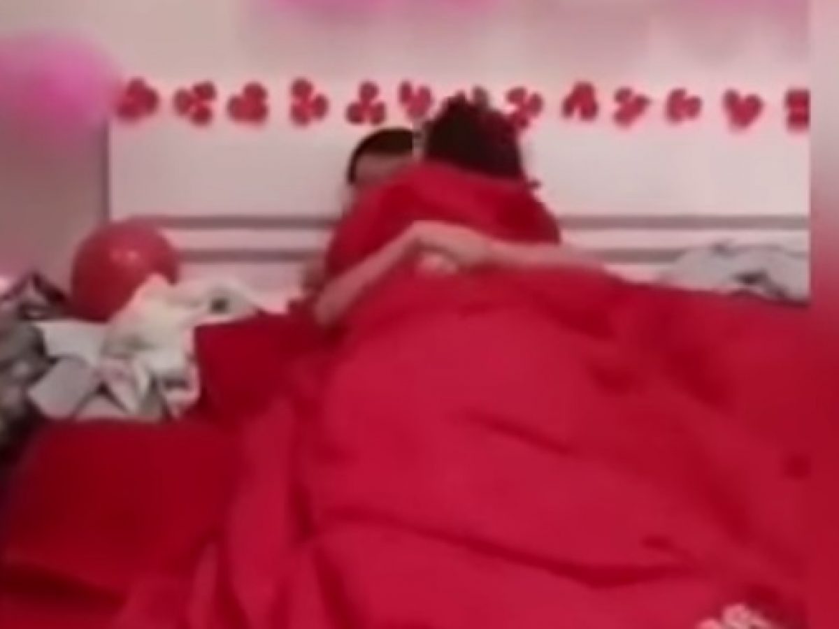 Filme sexo com orgia Loira buceta cabeluda nua