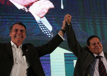 Casa ‘só com mãe e avó’ é ‘fábrica de desajustados’, afirma Mourão