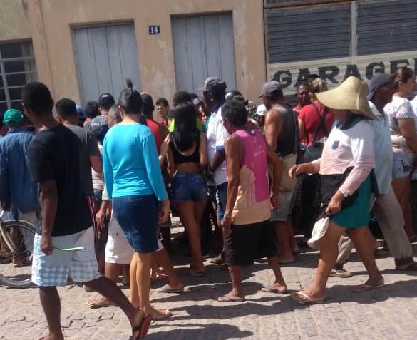 Araci â Ex-guarda municipal é assassinado no centro da cidade