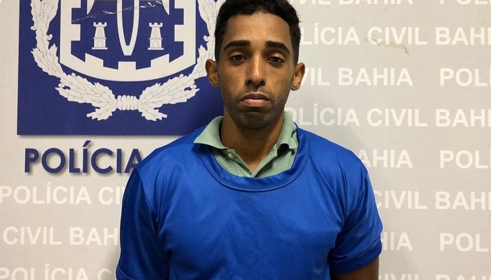 Suspeito de matar namorada a facadas em Mata de São João se apresenta à polÃcia e é preso