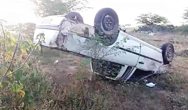 Capotamento deixa um morto e outro ferido em Caldas do Jorro
