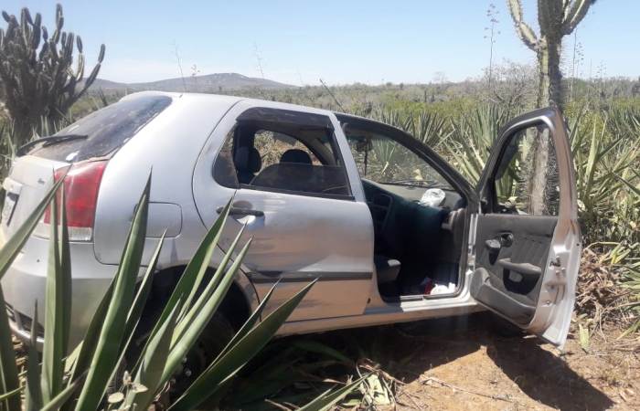 PM de Santaluz recupera carro minutos depois de ser tomado de assalto - Calila Notícias