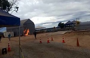 Moradores de povoado baiano incendeiam galpão com 28 infectados por covid-19