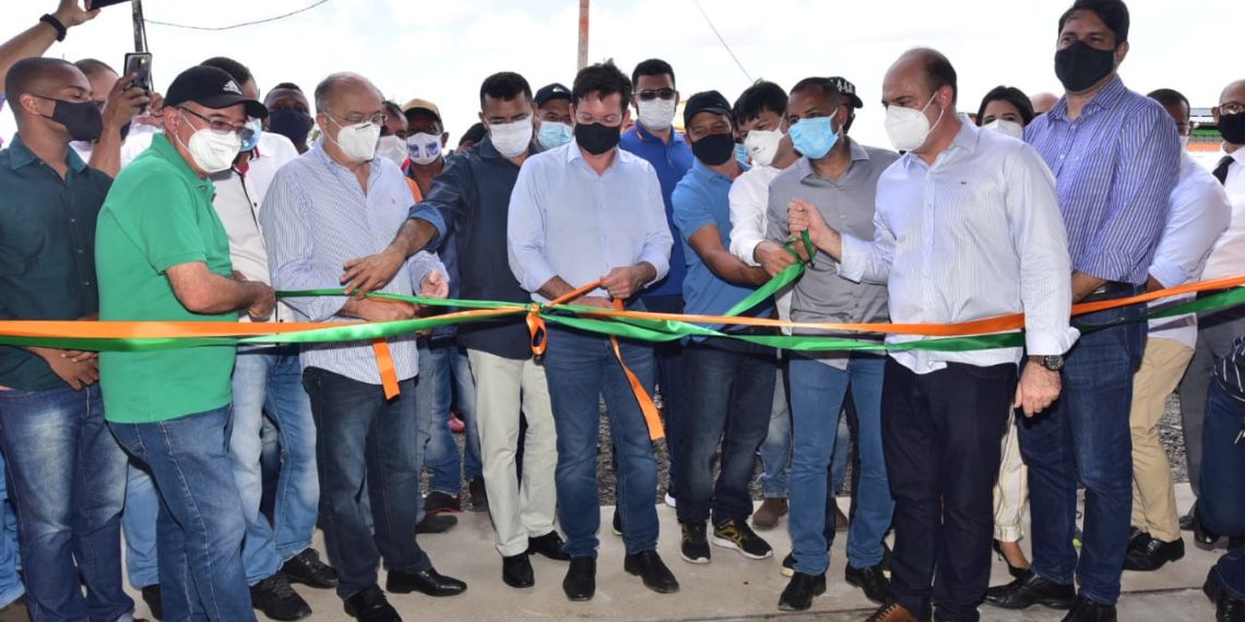 João Roma, ministro da Cidadania participa da inauguração de fábrica de calçados em Serra Preta